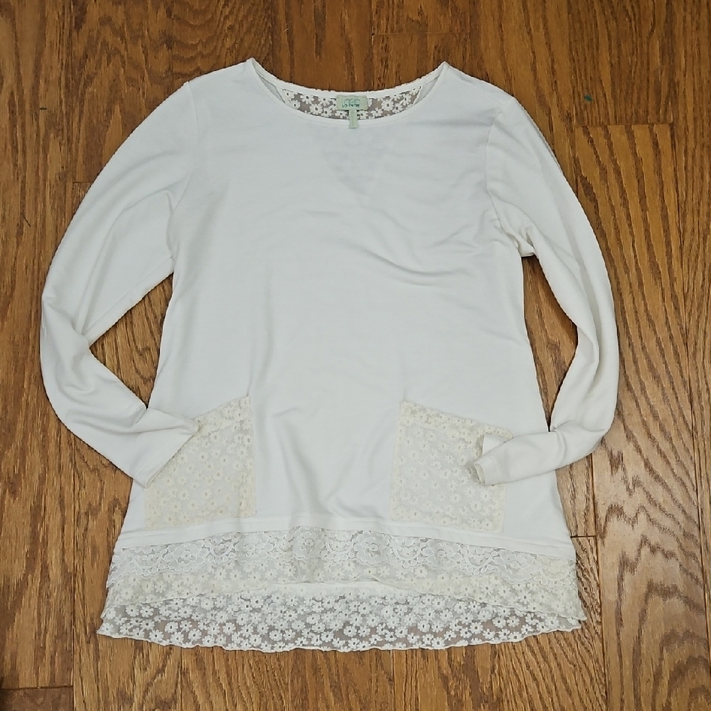 Elegant White Long Sleeve Top